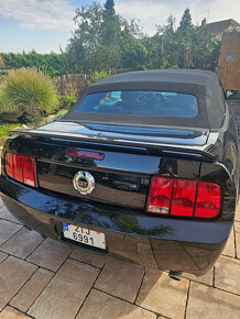 Ford Mustang  cabrio California GT - 8