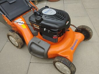 Prodám 3 rotační sekačky Husqvarna,Hecht, Power Force GARDEN - 8