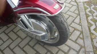 Honda GL 1500 Gold Wing SE - 8