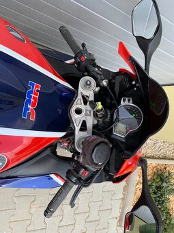 Honda CBR 1000 RR Fireblade - 8
