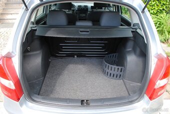 Škoda Fabia 2 kombi 1.4 63kW - klimatizace - ESP - 8