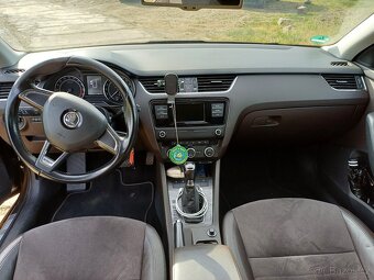 Škoda Octavia Scout 2.0 TDI 135kW/4x4/ - 8