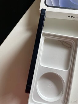 Apple iPhone 12 128GB Black - 8