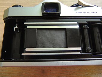 Analog Pentax Spotmatic SP + Porst Color Reflex 1.8/50 (M42) - 8