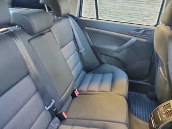Škoda Octavia combi II 1.9 Tdi - 8