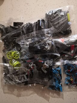 Stavebnice Peugeot Supercar kompatibilní s LEGO - 8