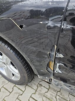 VW TOUAREG 3.0 TDI/ FULL VÝBAVA / NA PRUŽINÁCH / POJÍZDNÉ. - 8