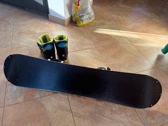 Dětský snowboard + vázání + boty - 8