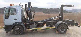 Hakový nosič kontejnerů s hydraulickou rukou - 8