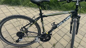 Trekové kolo KELLYS Axis – 28” kola L - 8