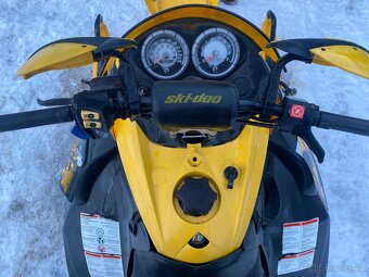 Ski doo mxz 550F r.v 2006 - 8