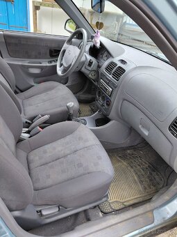 Hyundai accent - 8