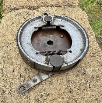 Jawa 175 250 speciál - brzdové štíty - 8