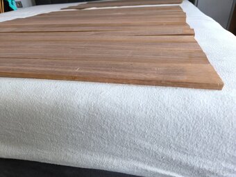 Prodám masivní orešakové obklady - 8