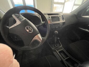 Toyota Hilux - 8