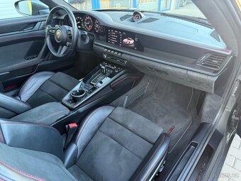 Porsche 911 Carrera 4 GTS 992 LIFT PANORAMA 2022 - 8