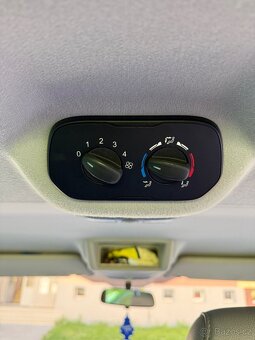 Ford Transit Custom 2,2 Bus 9 míst , manuál 74kw - 8