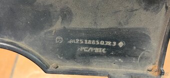 Mercedes R w212 krytka do zadního nárazníku - 8