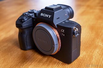 SONY A7 III - 8