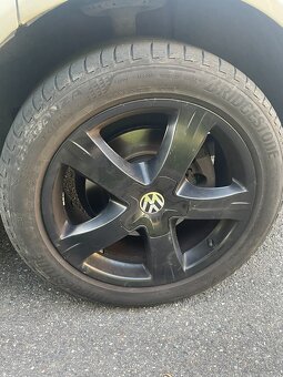 VW T5 2.0TDI 132kW r.v.: 2014 edice 25 s vestavbou - 8