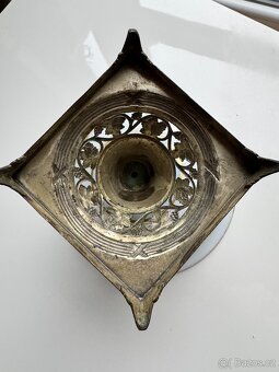 Porcelánová mísa asi z přelomu 19.–20. století. - 8