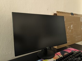 KOMPLET HERNÍ PC SESTAVA I7 7700 RX 580 8GB WIN 11 - 8