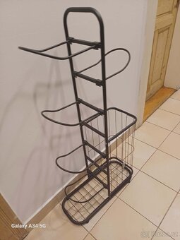 Stojan na míče s 6 policemi a košem - 8