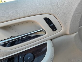 Cadillac Escalade 6.2 V8 - 8