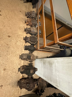 Prodám díly BMW E30,E28,E24,E32,E3,E21,E12 - 8