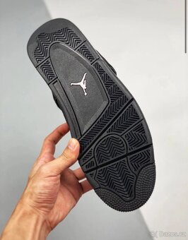Jordan 4 Black Cat 43 - 8