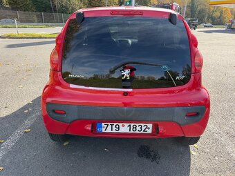 PEUGEOT 107,1.0 benzín 50kW, 43000KM,1majitel - 8