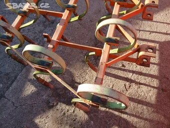 Prodám kultivátor za malotraktory a menší traktory České výr - 8