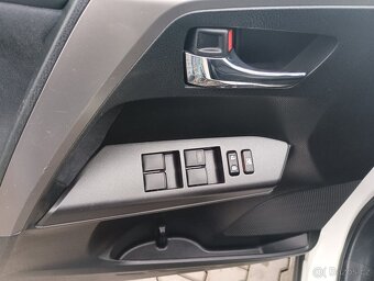 Toyota RAV4 2.0D4D 2WD - 8