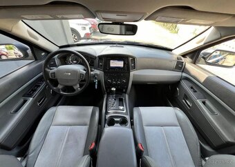Jeep Grand Cherokee 3.0CRD OVERLAND KŮŽE NAVI automat 160 kw - 8