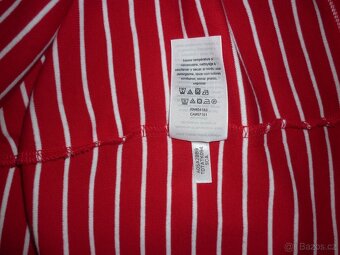 Červeno - bílé dámské tričkové šaty Tommy Hilfiger - 8