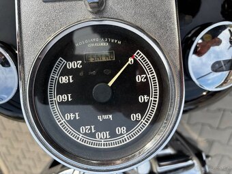 Harley Davidson Road King Classic 1450ccm - 8
