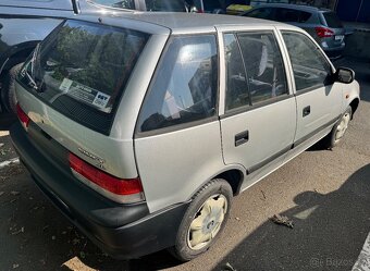 Suzuki Swift 1,0 - 8