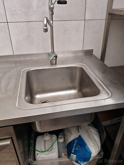 Gastro pracovní dřezy s dřezem - 8