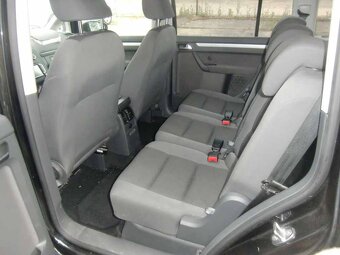 VW TOURAN 1,6TDI Comfortline - 8