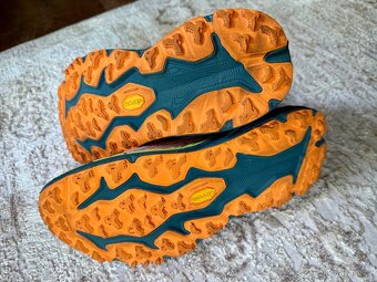 Dámské běžecké boty HOKA Speedgoat 6, vel. 44 (28 cm) - 8