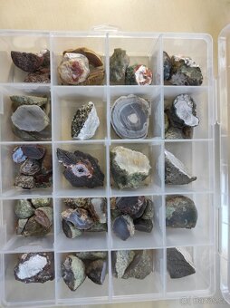 PRODÁM  VYBRANÉ MINERÁLY - 8
