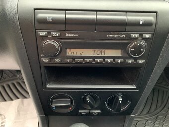 Škoda Octavia combi 1.6 MPI Tour r.v.2007 - 8
