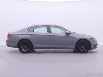 Volkswagen Passat 1,5 TSI 110kW DSG Business CZ (2022) - 8