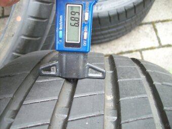 sada letní pneu z Octavia IV RS 225.40.19 93Y  99% - 8