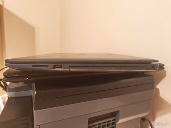 15.6" Dell 5570 i7, 8GB RAM, 128GB SSD + 1 TB HDD - 8