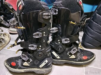 Inventura sklepa oblečení. - 8