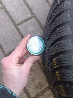 461. Zimní sada na Suzuki s TPMS ventilky 215/60/16 - 8