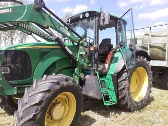 Prodám kolový traktor John Deere 6520 - 8