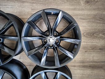 Alu kola 5x112 R18 MODUS - Škoda Superb III , Passat B8 - 8