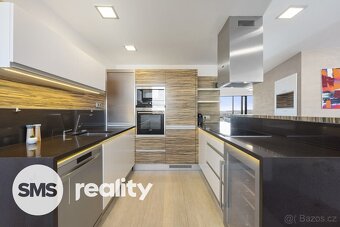 Exkluzivní 2-podlažní apartmán s Wellness ve 28. patře, Brno - 8